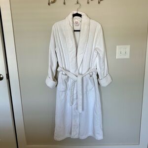 Brooks Brothers Robe